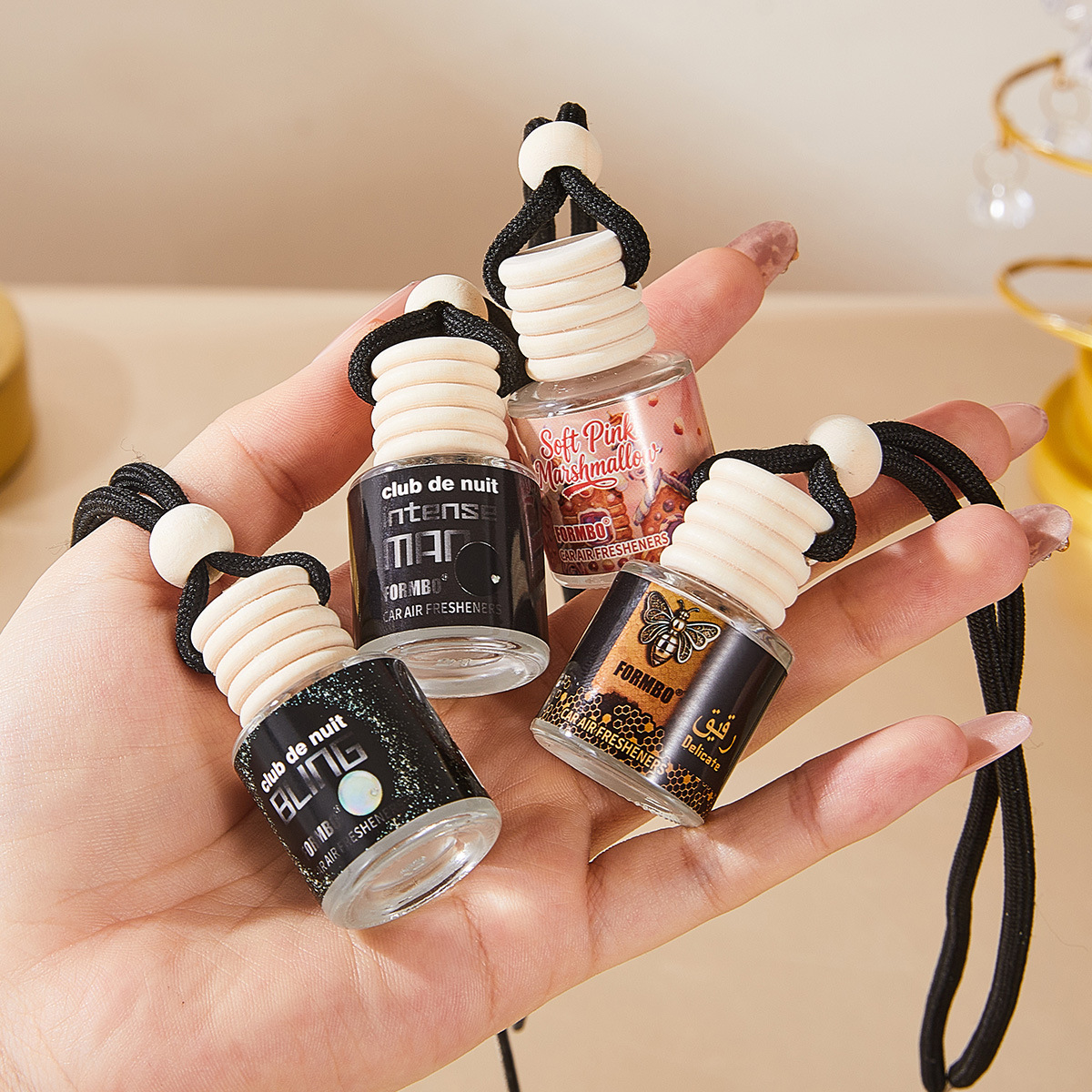 로프형 차량용 방향제, 4가지 향, 차량용 공기청정제, - Perfume Aqua Fragrance 리뷰 및 가격